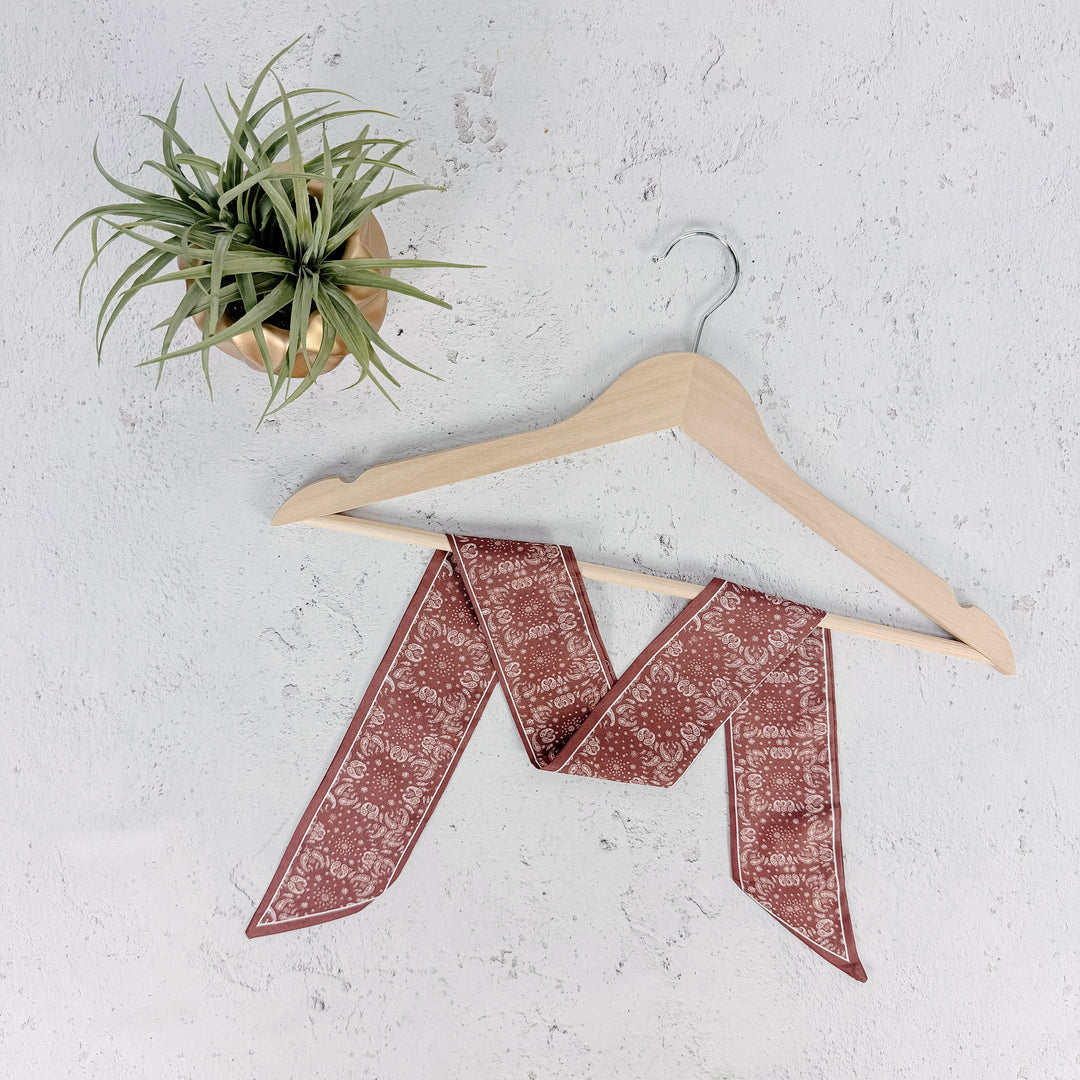 Kaylah Paisley Skinny Scarf – Rust