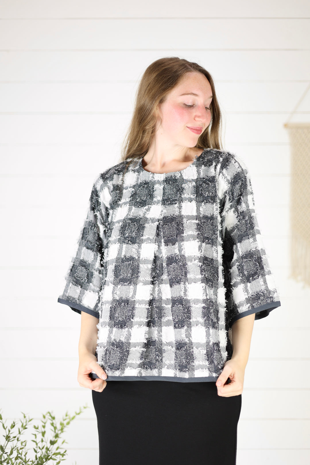 Bevelyn  Textured Check Top- Charcoal