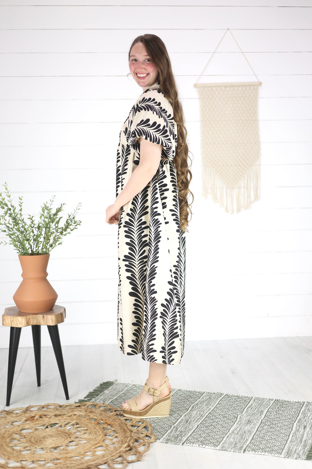 Nevada Print Midi Dress- Black