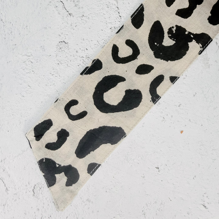 Langley Leopard Skinny Scarf – Cream