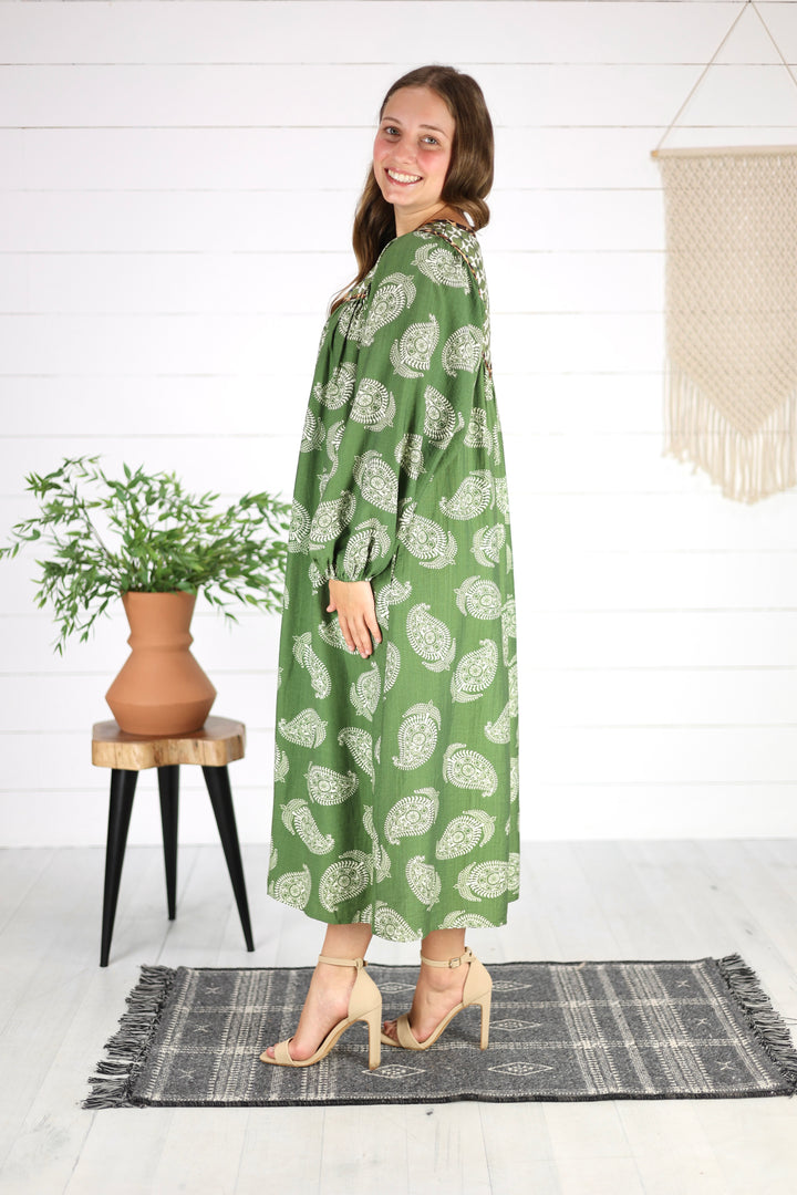 Elena Paisley Print Midi Dress- Green