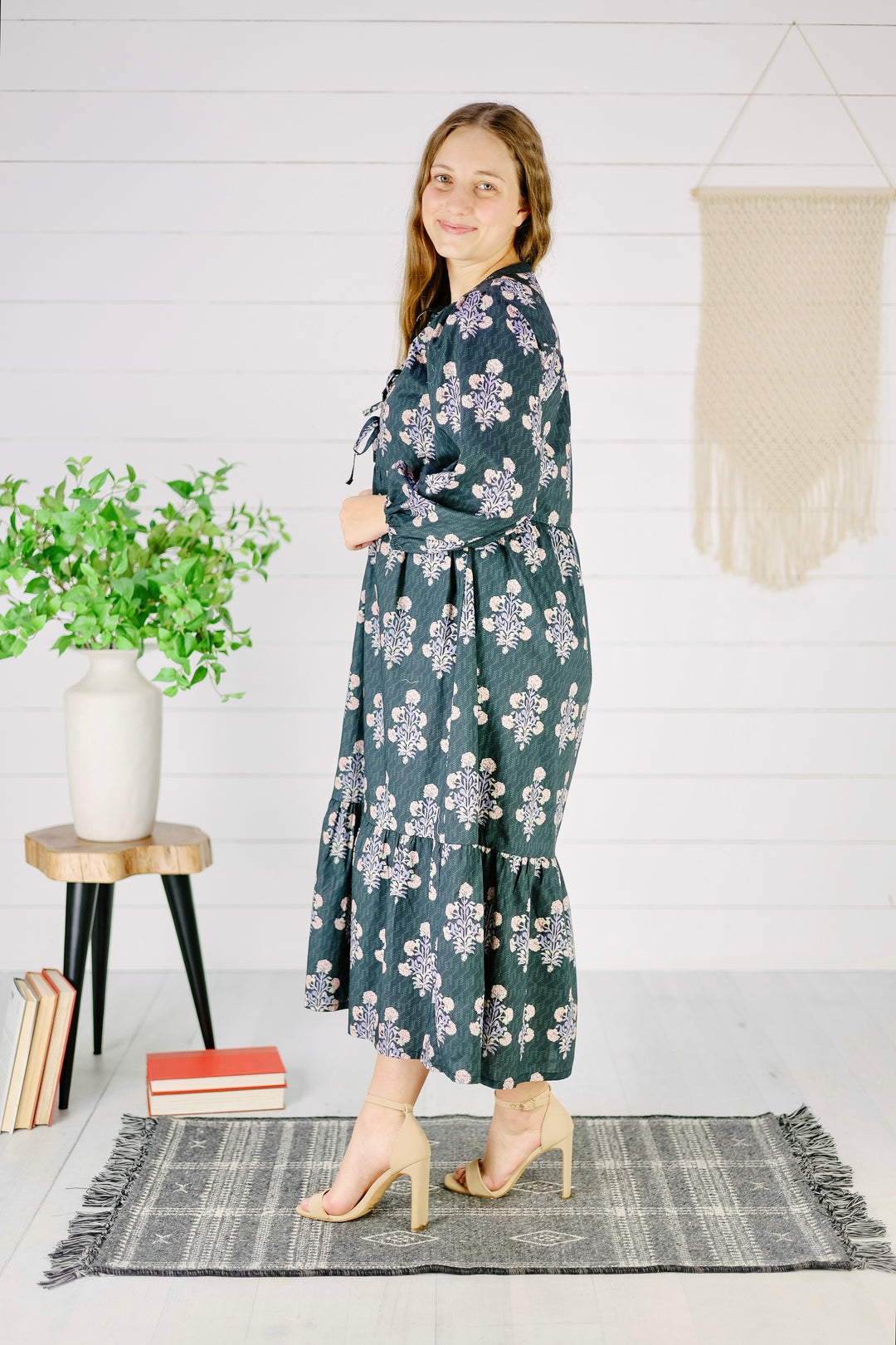 Rachelle Floral Midi Dress- Black