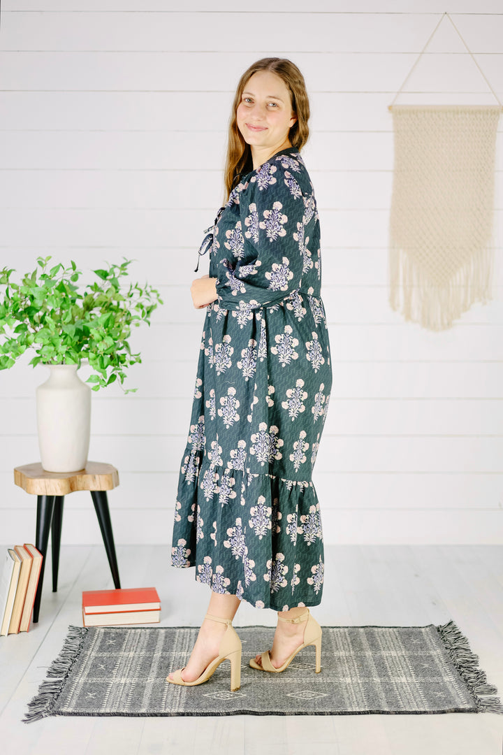 Rachelle Floral Midi Dress- Black