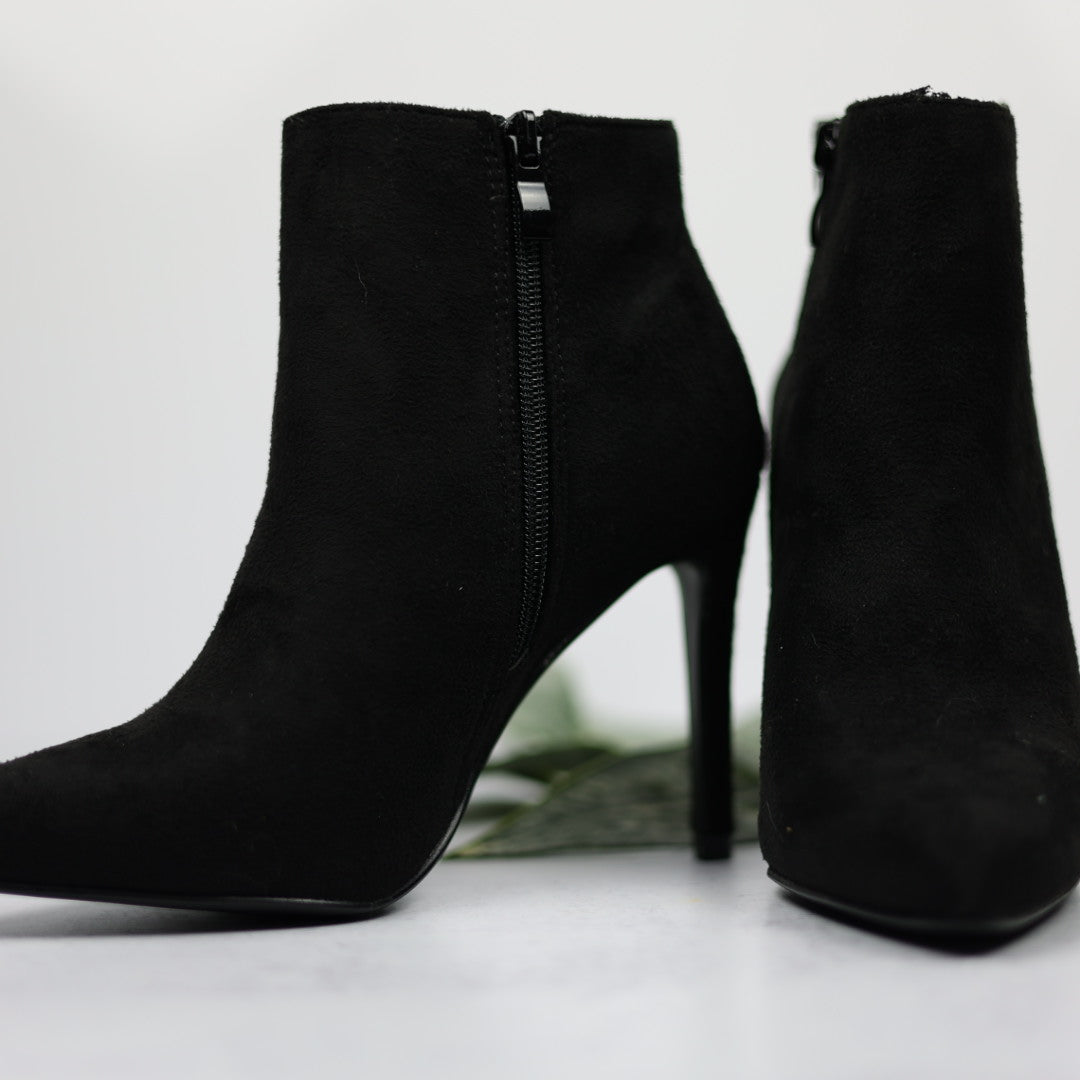 Yvette Boots - Black