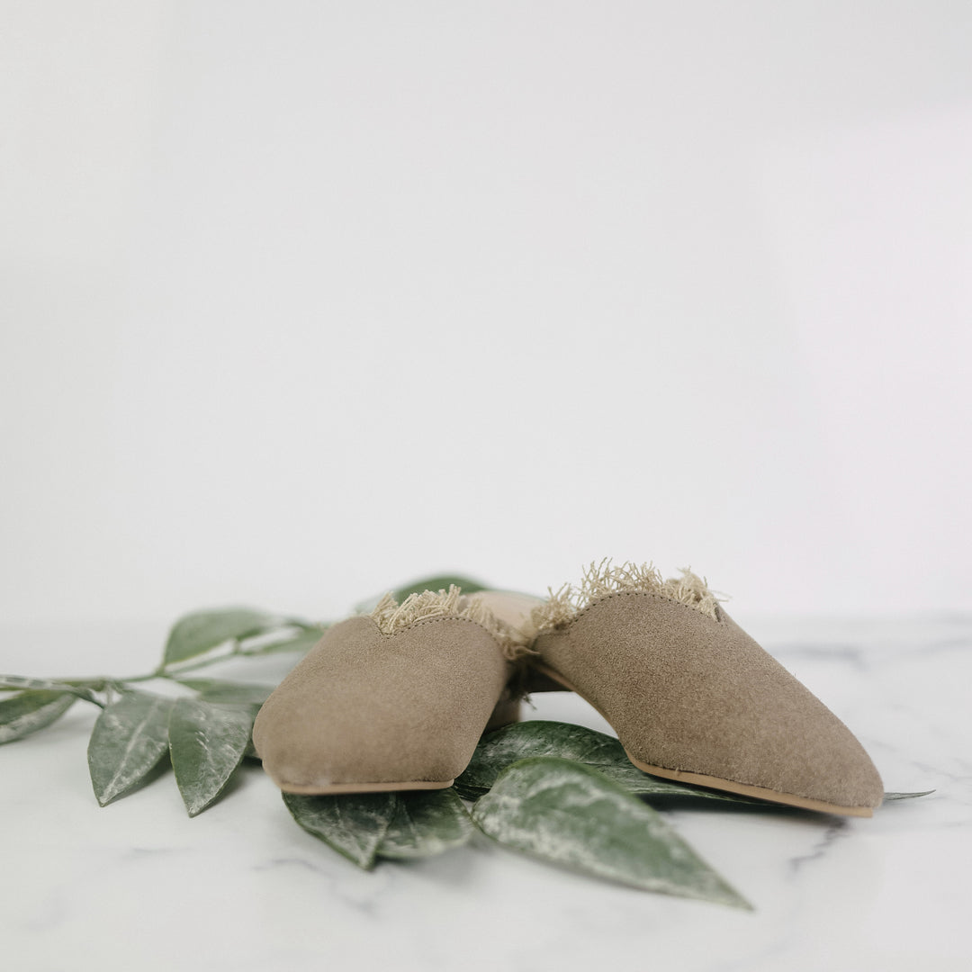 Yasmine Flats - Taupe/Final Sale